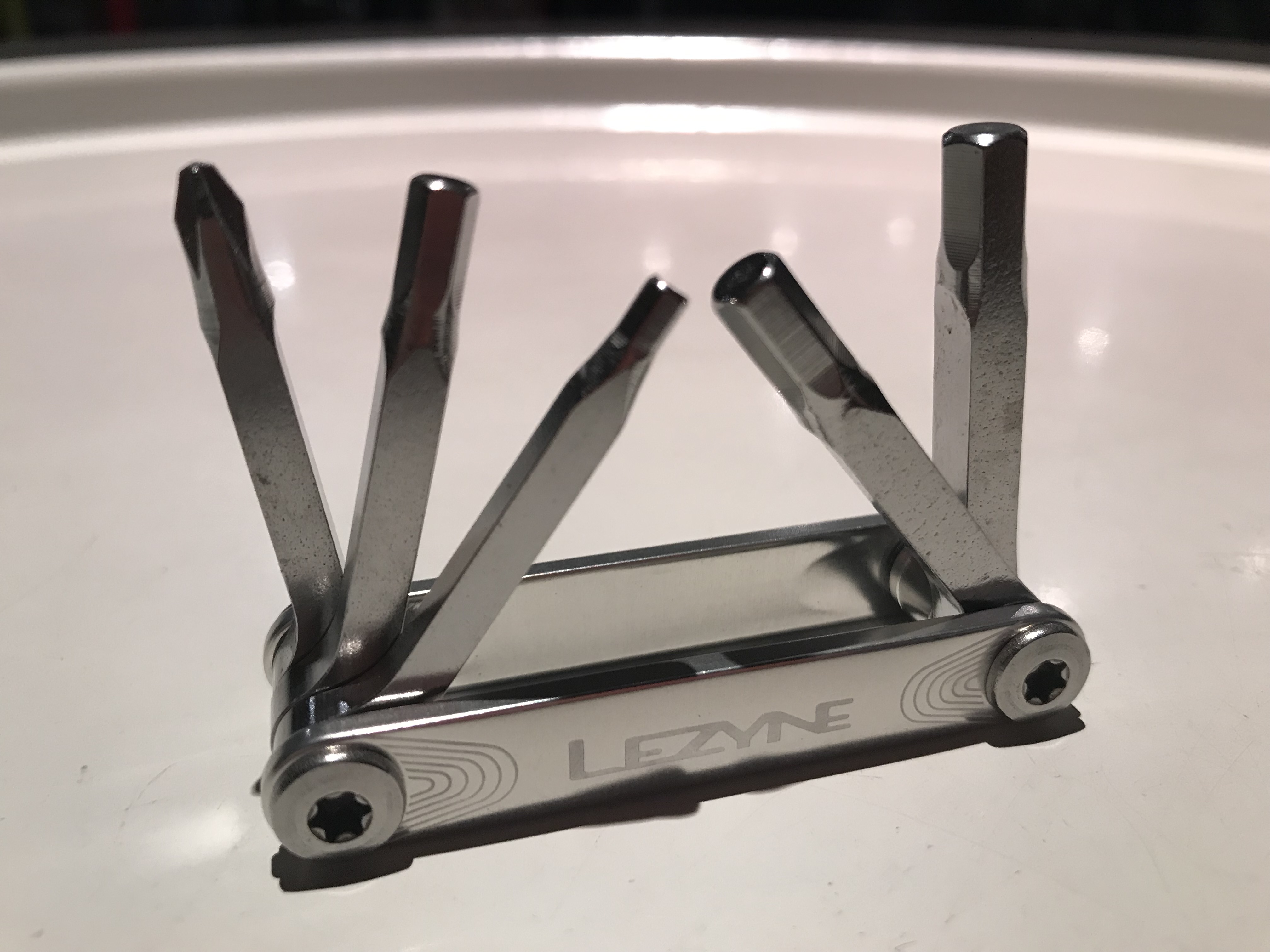 10/21 LEZYNE SV PRO | LOKO Bicycle