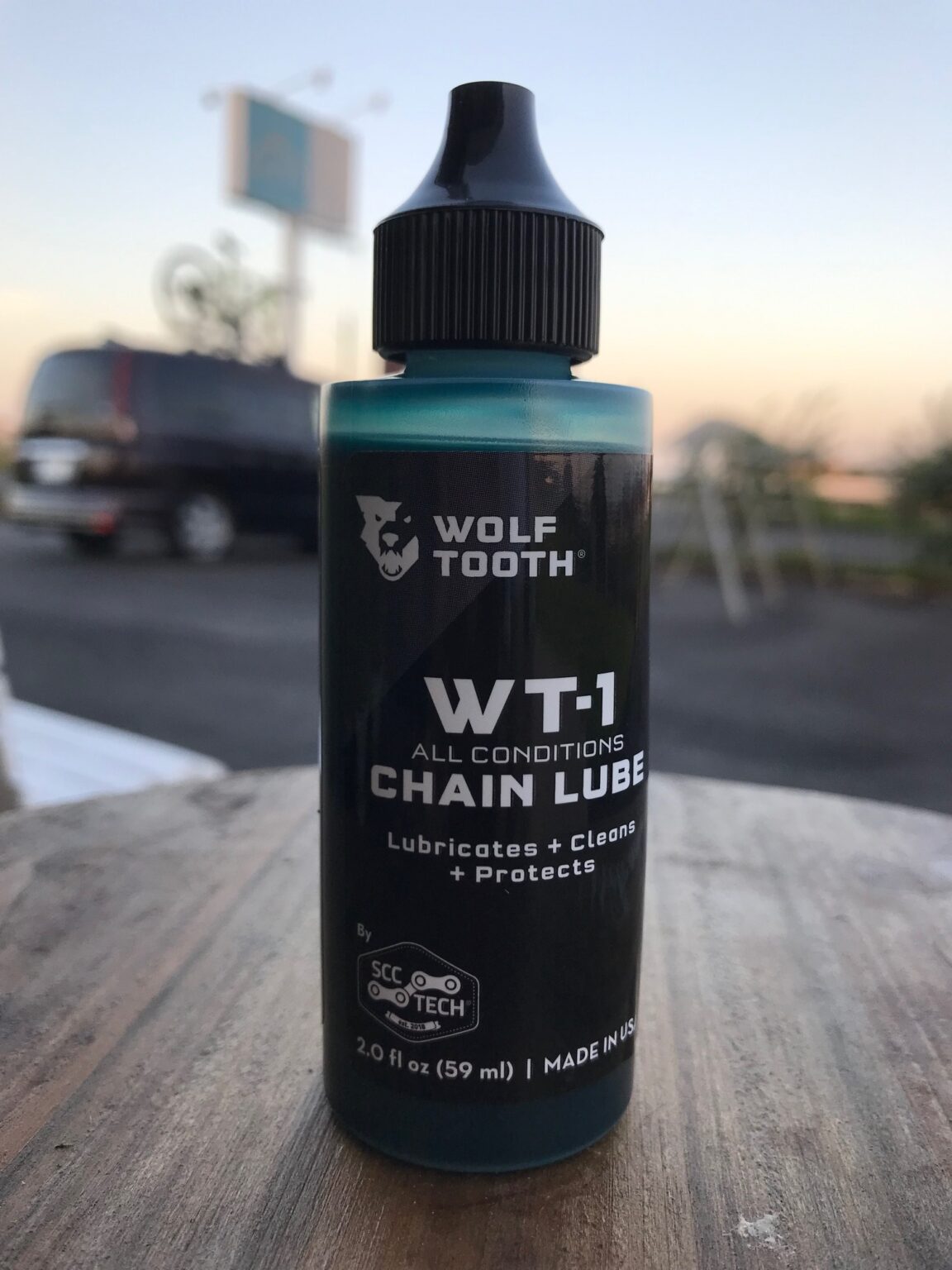 8/31 WOLF TOOTH WT1 CHAIN LUBE LOKO Bicycle